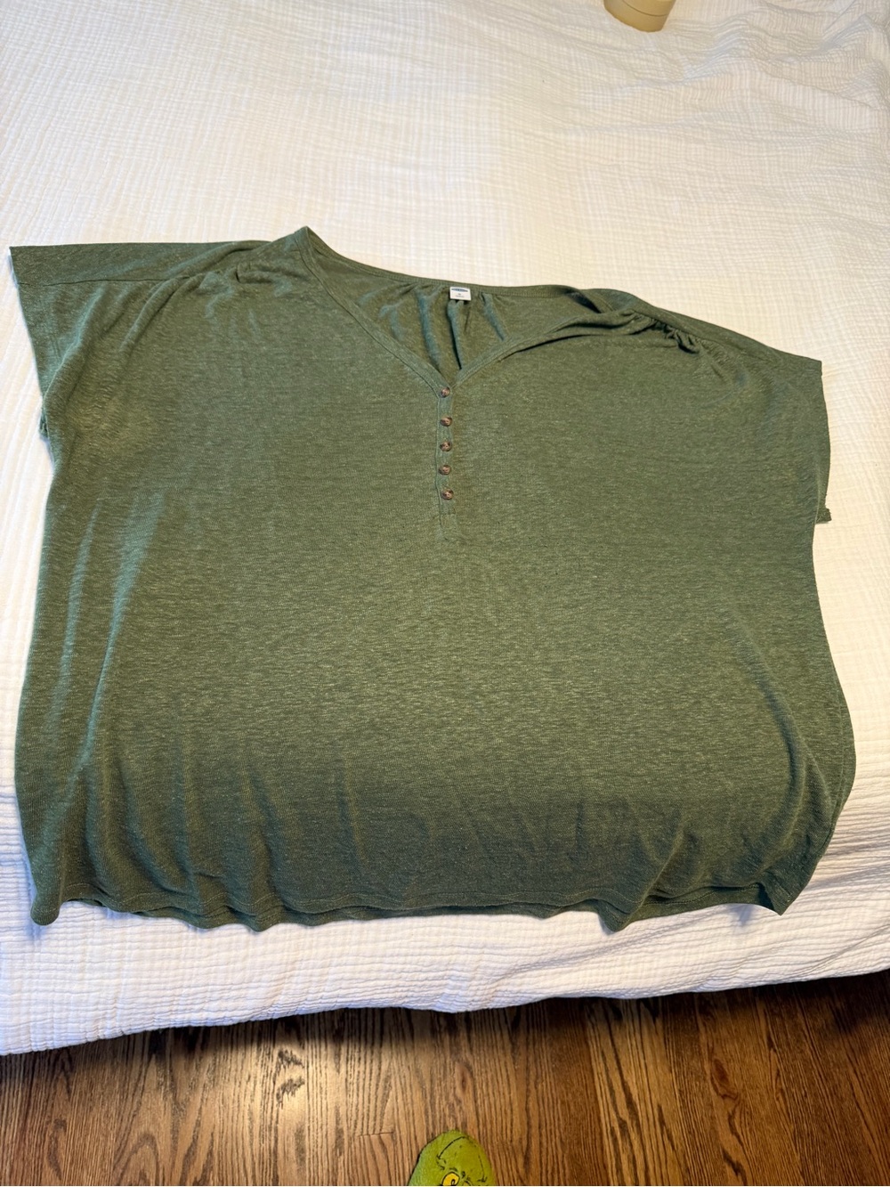 Old Navy top